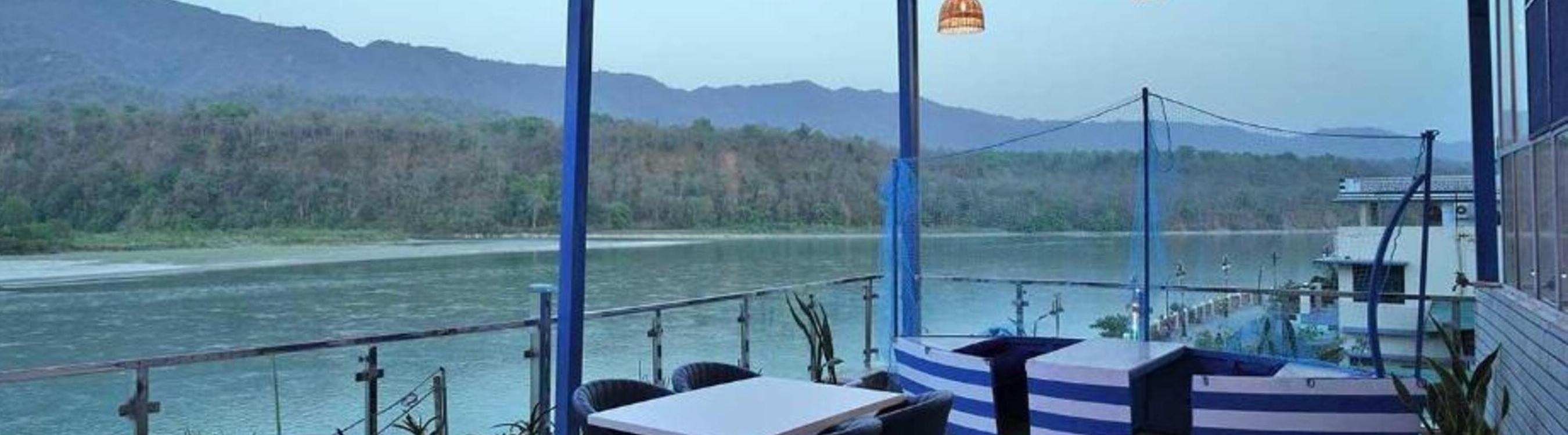 Neeraj Ganga Cottages