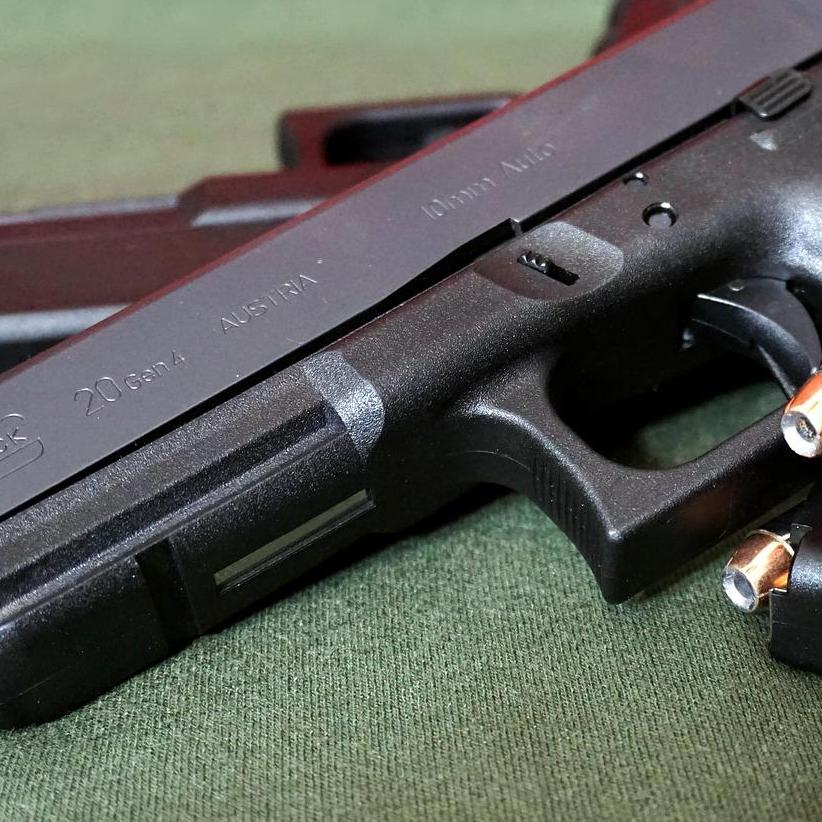 Guns America