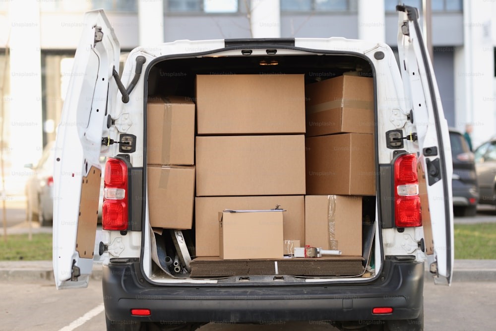 Condo Living Made Easy: The Role of Condo Movers in Mississauga - rentason