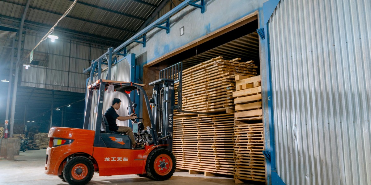 How to Choose the Right Pallet Racking System for Your Warehouse